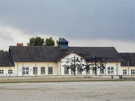 Dachau concentration camp .